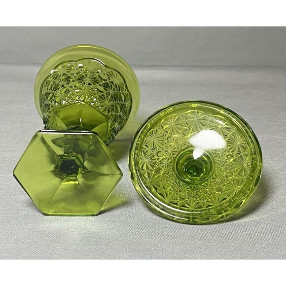 Vintage L.E. Smith Green Glass Candy Dish w/Lid Daisy And Button Footed Compote - Picture 6 of 10